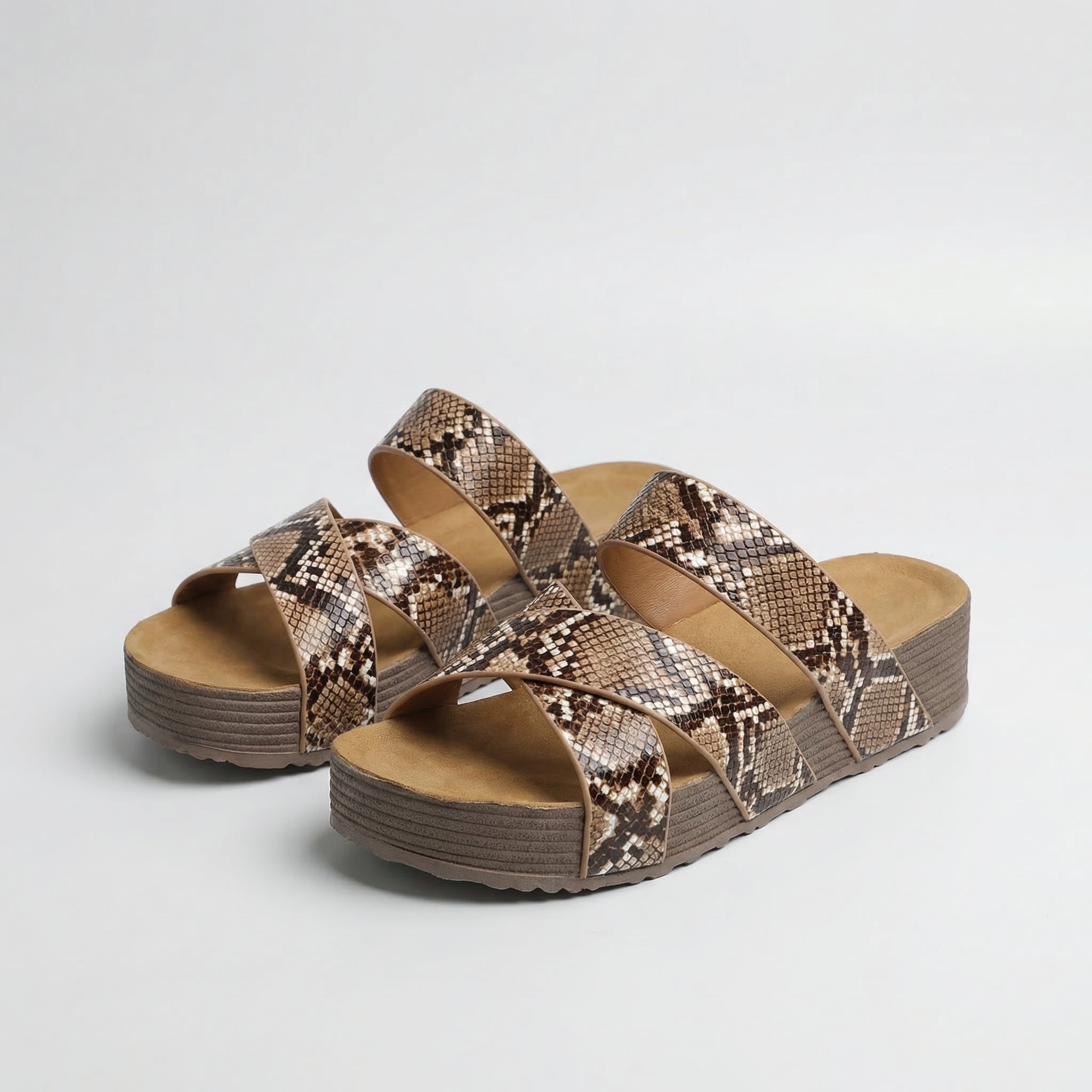 Nikki - Modische orthopädische Sandalen