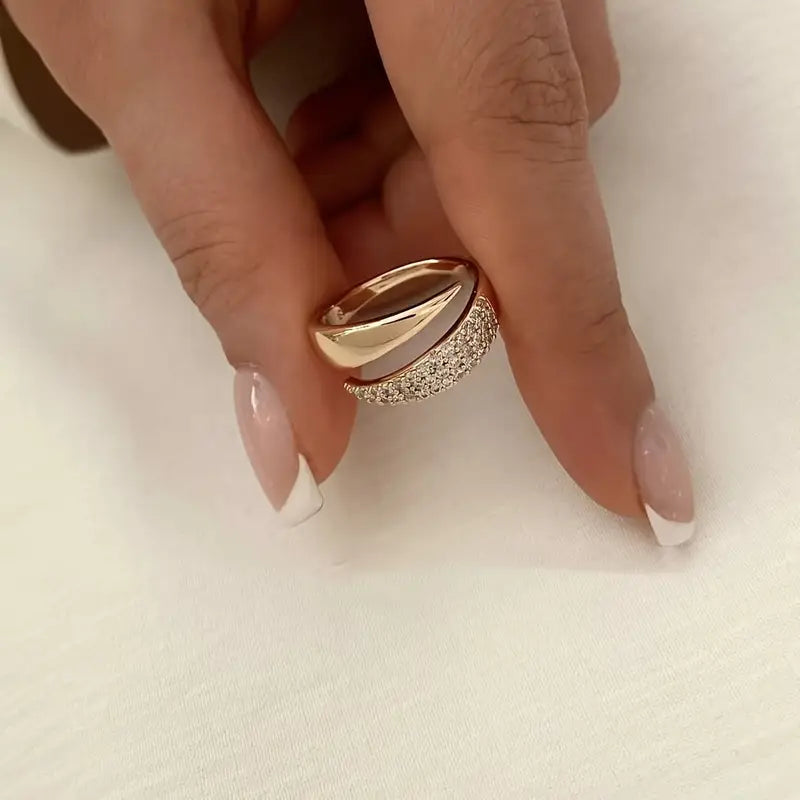 Bague Élégante avec Pierres Scintillantes
