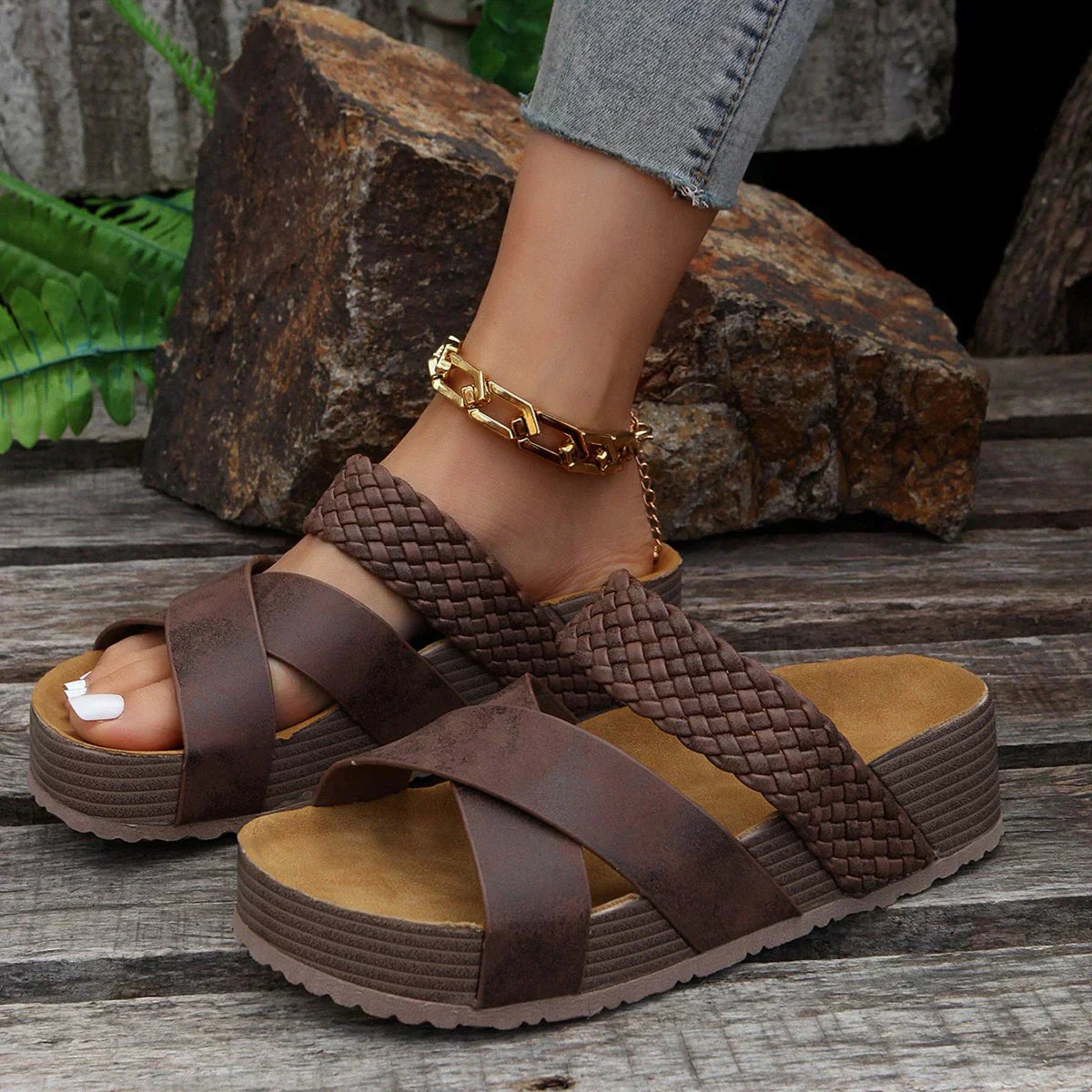 Nikki - Modische orthopädische Sandalen