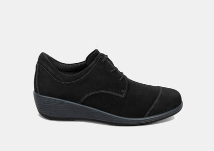 Eleanor – Grâce Royale en Noir Classique