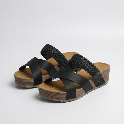 Nikki - Modische orthopädische Sandalen